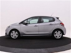 Peugeot 208 - 1.2 82 pk PureTech Signature | Airco | Navigatie | Parkeerhulp A | Privacy glas | Crui