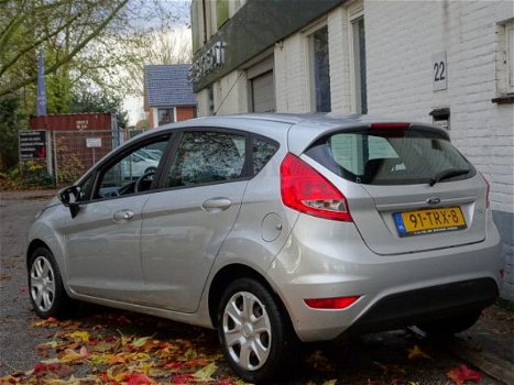 Ford Fiesta - 1.25 60pk 5D Champions Edition Airco - 1