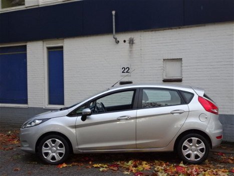 Ford Fiesta - 1.25 60pk 5D Champions Edition Airco - 1