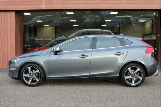 Volvo V40 - 1.6 D2 R-Design - 1