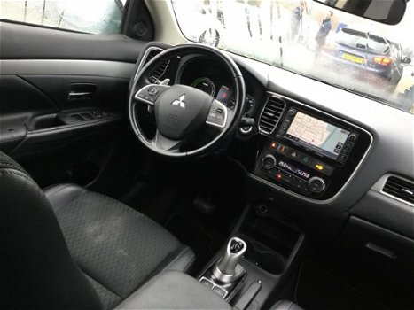 Mitsubishi Outlander - 2.0 PHEV AUT BUSINESS X-LINE - 1