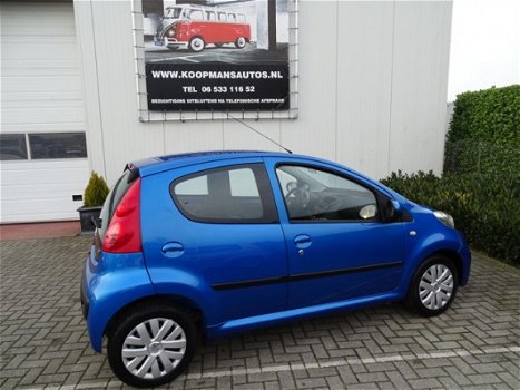 Peugeot 107 - 1.0-12V Millesim 200 - 1