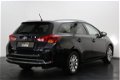Toyota Auris Touring Sports - 1.8 Hybrid Lease+ Automaat | Panoramadak | Navigatie | Cruise & Climat - 1 - Thumbnail