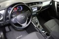 Toyota Auris Touring Sports - 1.8 Hybrid Lease+ Automaat | Panoramadak | Navigatie | Cruise & Climat - 1 - Thumbnail