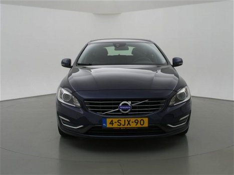 Volvo V60 - 2.4 D6 AWD 285 PK PLUG-IN HYBRID SUMMUM - 1