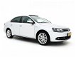 Volkswagen Jetta - 1.4 TSI Hybrid Highline *VOLLEDER+NAVI+XENON+PANO - 1 - Thumbnail