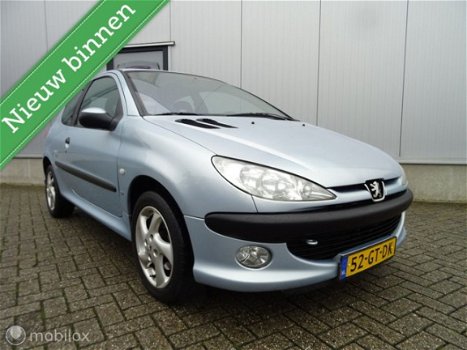 Peugeot 206 - 1.6-16V XS * Apk keuring t/m 19 November 2020 - 1