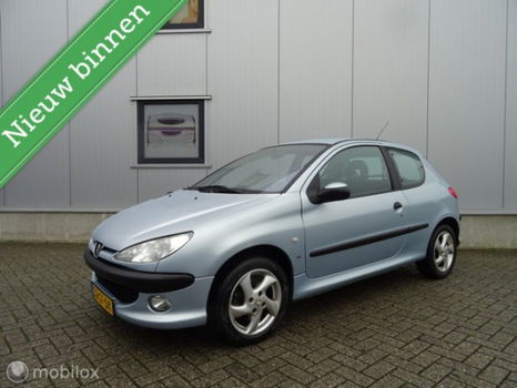 Peugeot 206 - 1.6-16V XS * Apk keuring t/m 19 November 2020 - 1