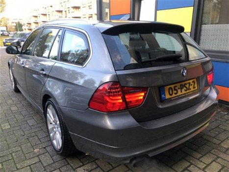 BMW 3-serie Touring - 320i Luxury Line - 1