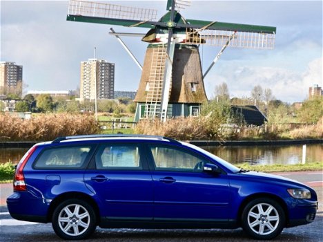 Volvo V50 - 1.8 Edition II door ons voorzien met Ruil motor 120, 000 KM - 1