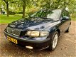 Volvo V70 - 2.4 Edition II Airco, APK, Trekhaak, NAP, Goed onderhouden! - 1 - Thumbnail