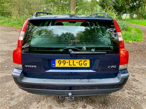 Volvo V70 - 2.4 Edition II Airco, APK, Trekhaak, NAP, Goed onderhouden! - 1