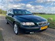 Volvo V70 - 2.3 T-5 Comfort-Line 2000, 250 pk, Leder, Handbak, APK, Airco, Trekhaak, Youngtimer - 1 - Thumbnail