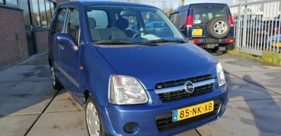 Opel Agila - 1.0-12V Essentia - 1