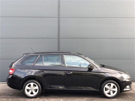 Skoda Fabia Combi - 1.2 TSI 90 PK JOY | Trekhaak | Stoelverwarming | Climate control | Parkeersensor - 1