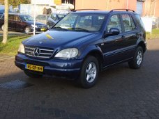 Mercedes-Benz M-klasse - 270 CDI