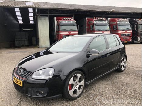 Volkswagen Golf - 2.0 gti 200pk turbo 5drs - org nl - navi - dvd - clima - cruise - nw. distr.riem 1 - 1