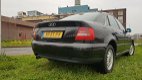 Audi A4 - 1.6 Advance wordt voorzien van een nieuwe apk - 1 - Thumbnail