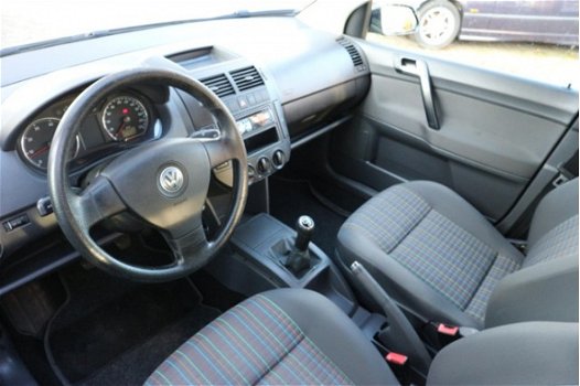 Volkswagen Polo - 1.4 16V 59KW AIRCO - 1