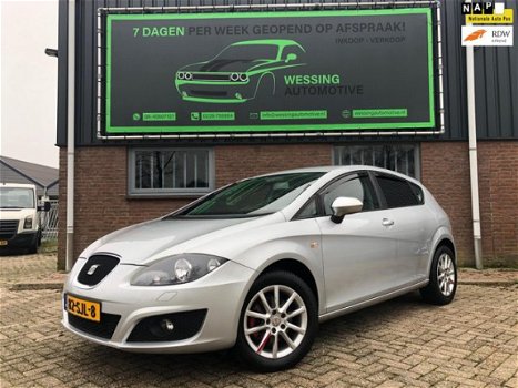 Seat Leon - 1.8 TFSI Style DSG Automaat FLIPPERS Navi 230PK stage 2 Nw APK - 1