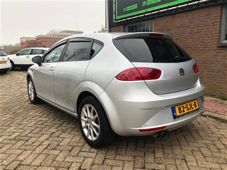 Seat Leon - 1.8 TFSI Style DSG Automaat FLIPPERS Navi 230PK stage 2 Nw APK - 1