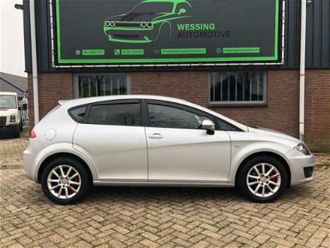 Seat Leon - 1.8 TFSI Style DSG Automaat FLIPPERS Navi 230PK stage 2 Nw APK - 1