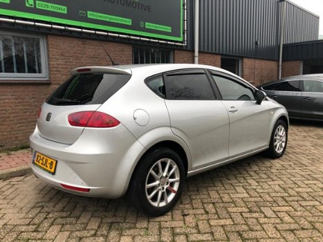 Seat Leon - 1.8 TFSI Style DSG Automaat FLIPPERS Navi 230PK stage 2 Nw APK - 1