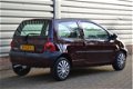 Renault Twingo - 1.2 Expression Elek. Ramen Stuurbekrachtiging Cv + Inruil Mogelijk - 1 - Thumbnail