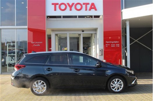 Toyota Auris - BUSINESS PRO LED NAVI 1E EIG NL-AUTO - 1