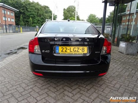 Volvo S40 - 2.0D Momentum / Automaat - 1