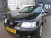 Volkswagen Polo - 1.4-16V Trendline Zwart Airco - 1 - Thumbnail