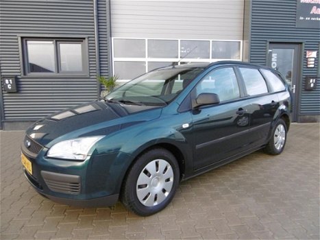 Ford Focus Wagon - 1.6-16V Champion Airco - 1