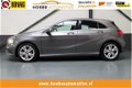 Mercedes-Benz A-klasse - 180 Ambition / NAVI / 17 INCH LM / PARKEER SENSOREN / KUIPSTOELEN - 1 - Thumbnail