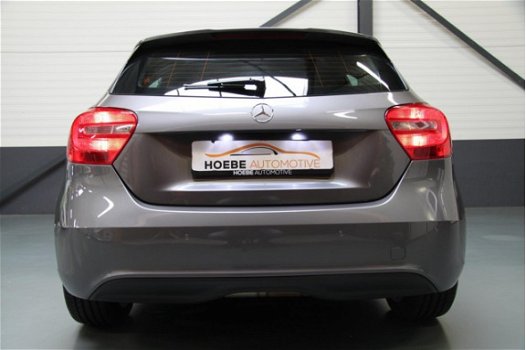 Mercedes-Benz A-klasse - 180 Ambition / NAVI / 17 INCH LM / PARKEER SENSOREN / KUIPSTOELEN - 1