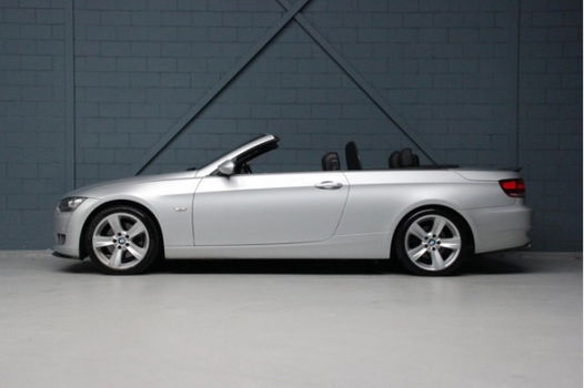 BMW 3-serie Cabrio - 325i 218 PK High Executive Sport (NAVI, LEDER, STOELVERWRM., HARDTOP, 6 CILINDE - 1