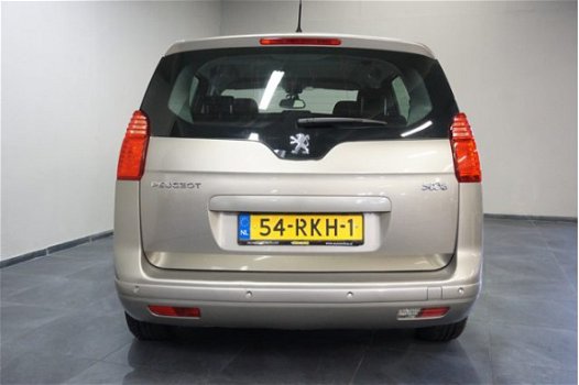 Peugeot 5008 - 1.6 HDiF ST 5p - 1