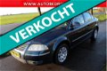 Volkswagen Passat - 2.0-20V Athene // KLIMA / CRUISE / TREKHAAK // - 1 - Thumbnail