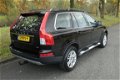 Volvo XC90 - 2.5T Momentum Xenon/PDC/Trekhaak/Leder - 1 - Thumbnail