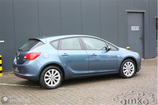 Opel Astra - 1.4 Cosmo / NIEUWSTAAT / CLIMAT. / CRUISE C. / ENZ - 1