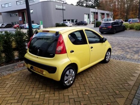 Peugeot 107 - 1.0-12V XR Geel 5 Drs Apk 2021 - 1