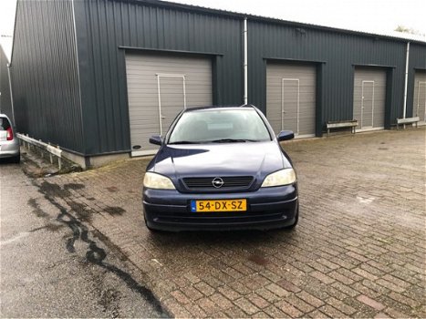 Opel Astra - 1.6-16V Club - 1