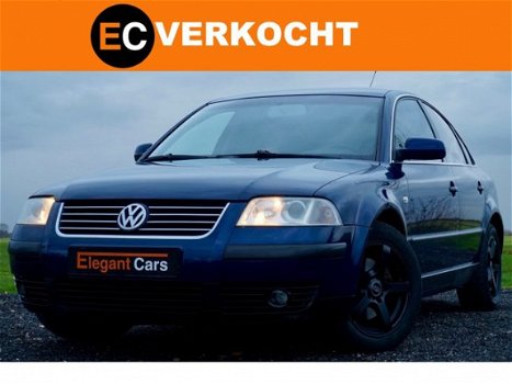 Volkswagen Passat - 1.8 Turbo Arctic | Clima | Cruise | UNIEK - 1