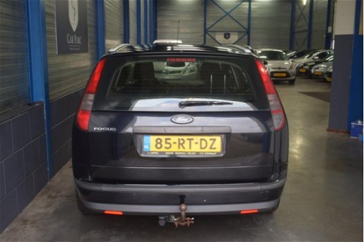 Ford Focus Wagon - 1.6-16V Futura ELEK.PAKKET/MULTIMEDIA/LMV/CRUISE/AIRCO/NEW APK 01-'21/NAP - 1