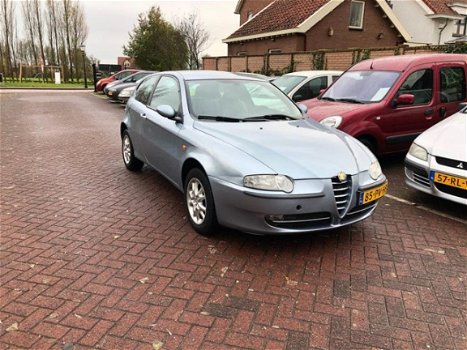 Alfa Romeo 147 - 1.6 T.Spark Veloce Lusso airco elektrische ramen centrale deurvergrendeling met afs - 1