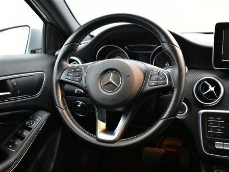 Mercedes-Benz A-klasse - 180 BlueEFFICIENCY Urban VU59015 | Automaat | Navi | LED | Climate | Cruise - 1