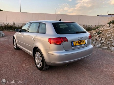 Audi A3 - 1.6 Ambiente - 1