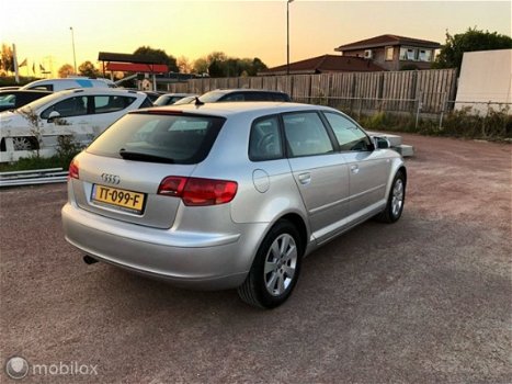 Audi A3 - 1.6 Ambiente - 1