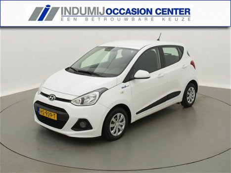 Hyundai i10 - 1.0i i-Motion Comfort // Navigatie / Climate control - 1