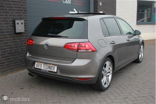 Volkswagen Golf - 1.4 TSI Highline, Panoramadak, Xenon, DSG, PDC - 1