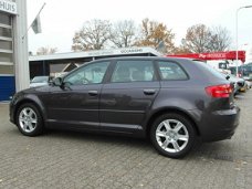 Audi A3 Sportback - 1.2 TFSI 77 KW - LMV - Cruise - Stoelverwarming